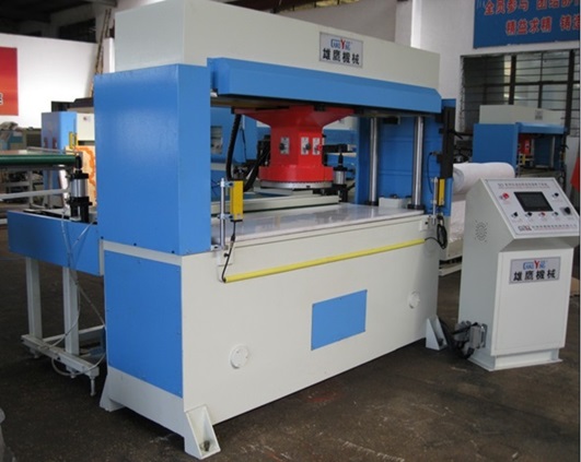 XYJ－1/35  鞋紙板旋轉頭自動裁斷機